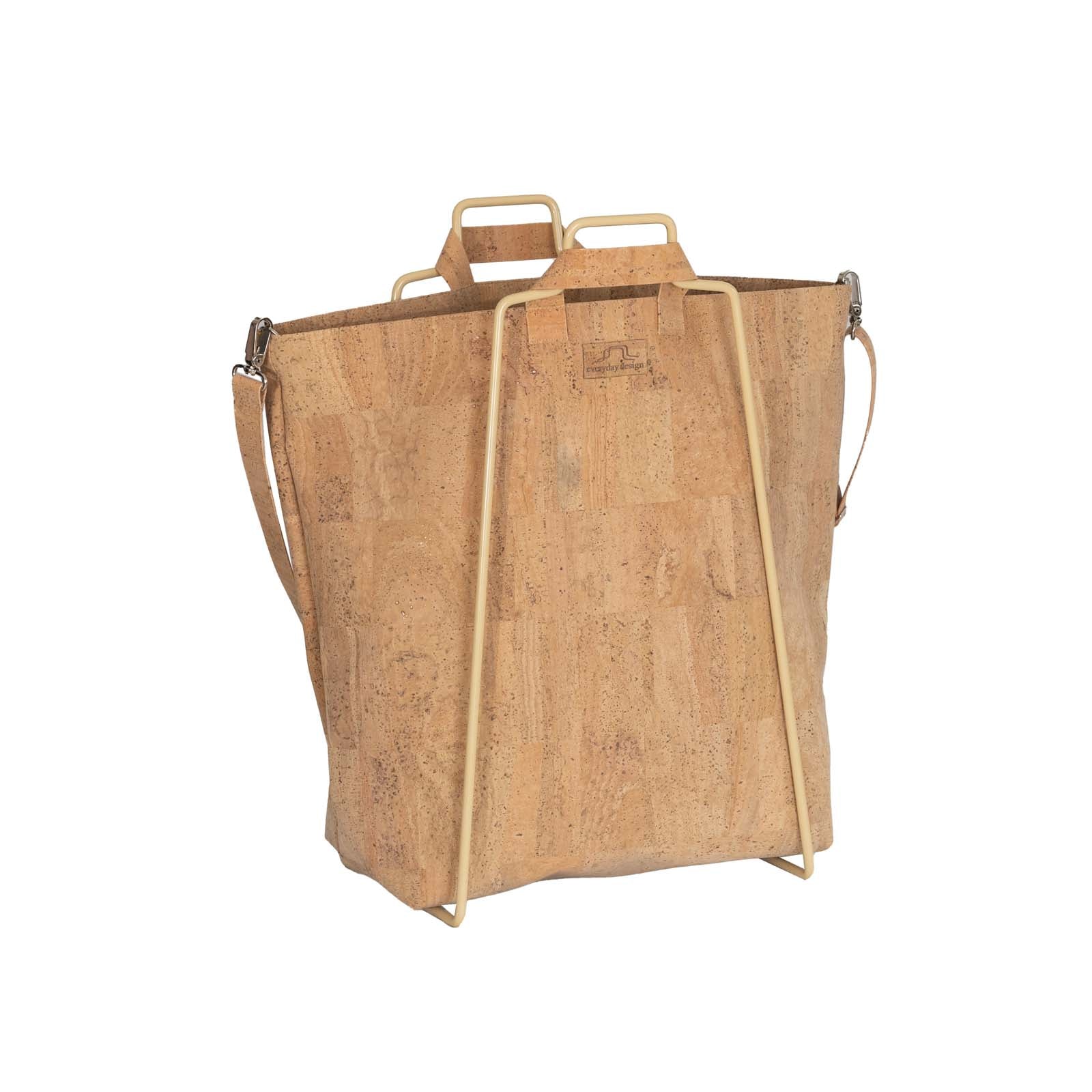 HELSINKI-teline ja korkkikassi -tuotepaketti