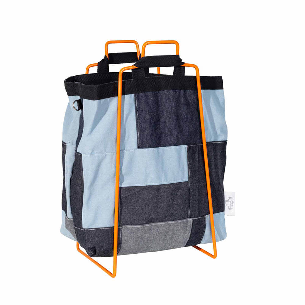 HELSINKI-kassiteline oranssi ja farkkukassi