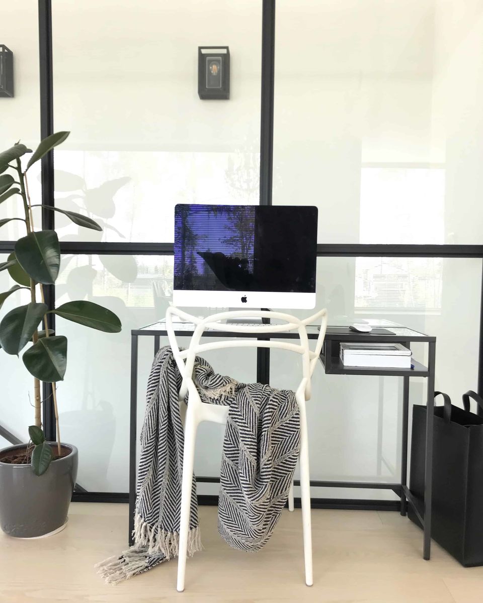 VAASA-kuitunahkakassi musta