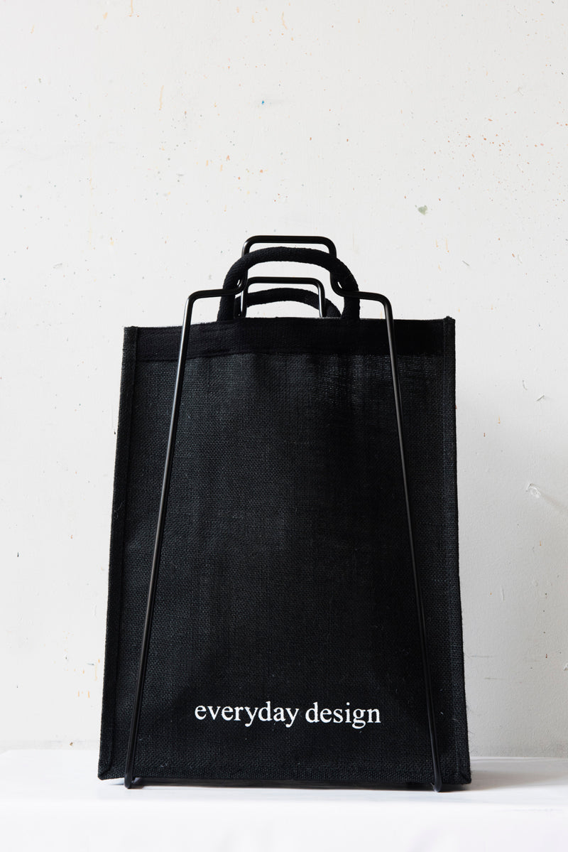 HELSINKI-kassiteline musta