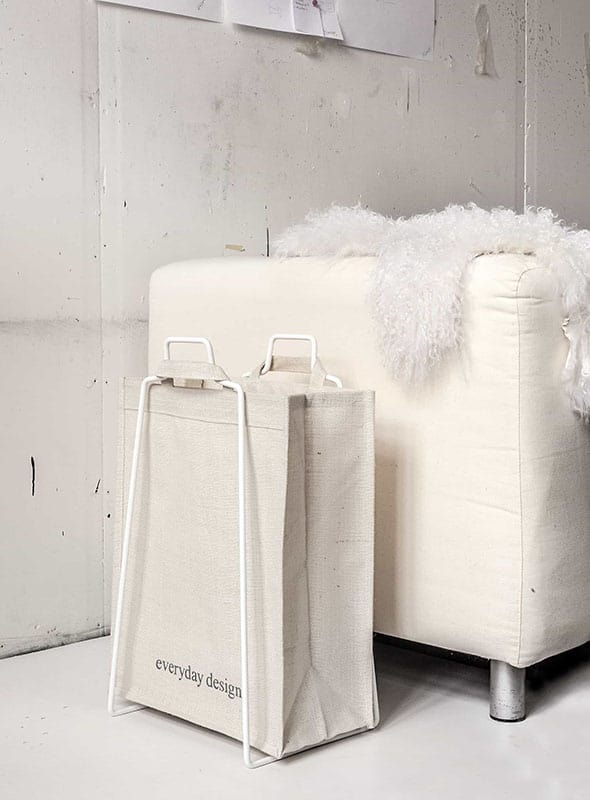 HELSINKI-kassiteline valkoinen ja juuttikassi