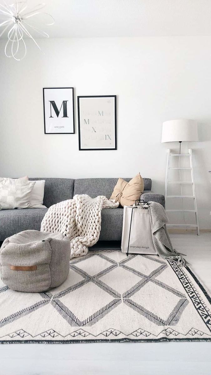 HELSINKI-kassiteline musta