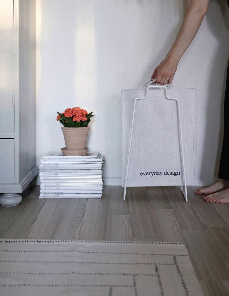 HELSINKI-kassiteline valkoinen ja juuttikassi