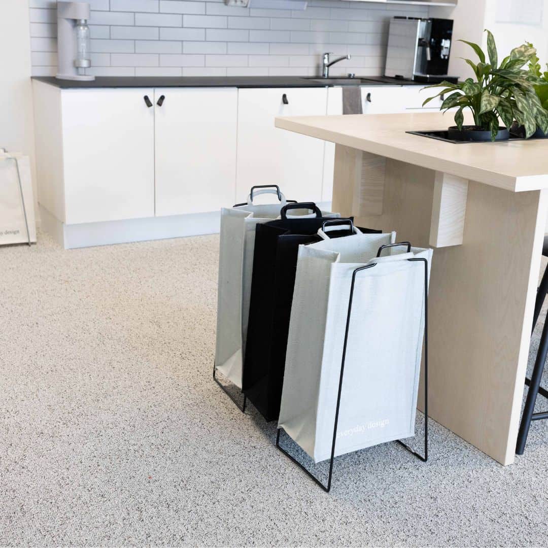 TURKU XL -lajittelupiste musta