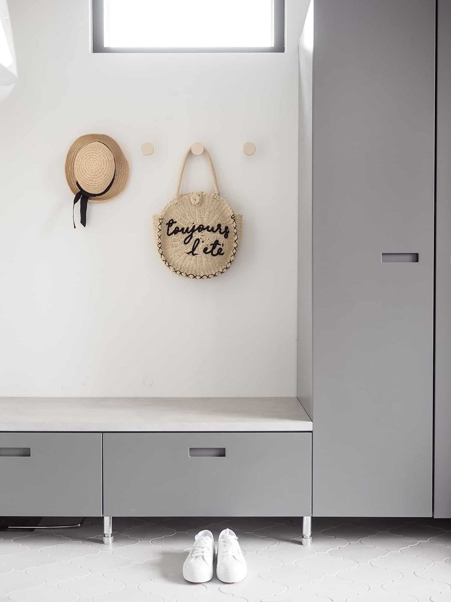 KNOB- puinen vaatetappi pieni