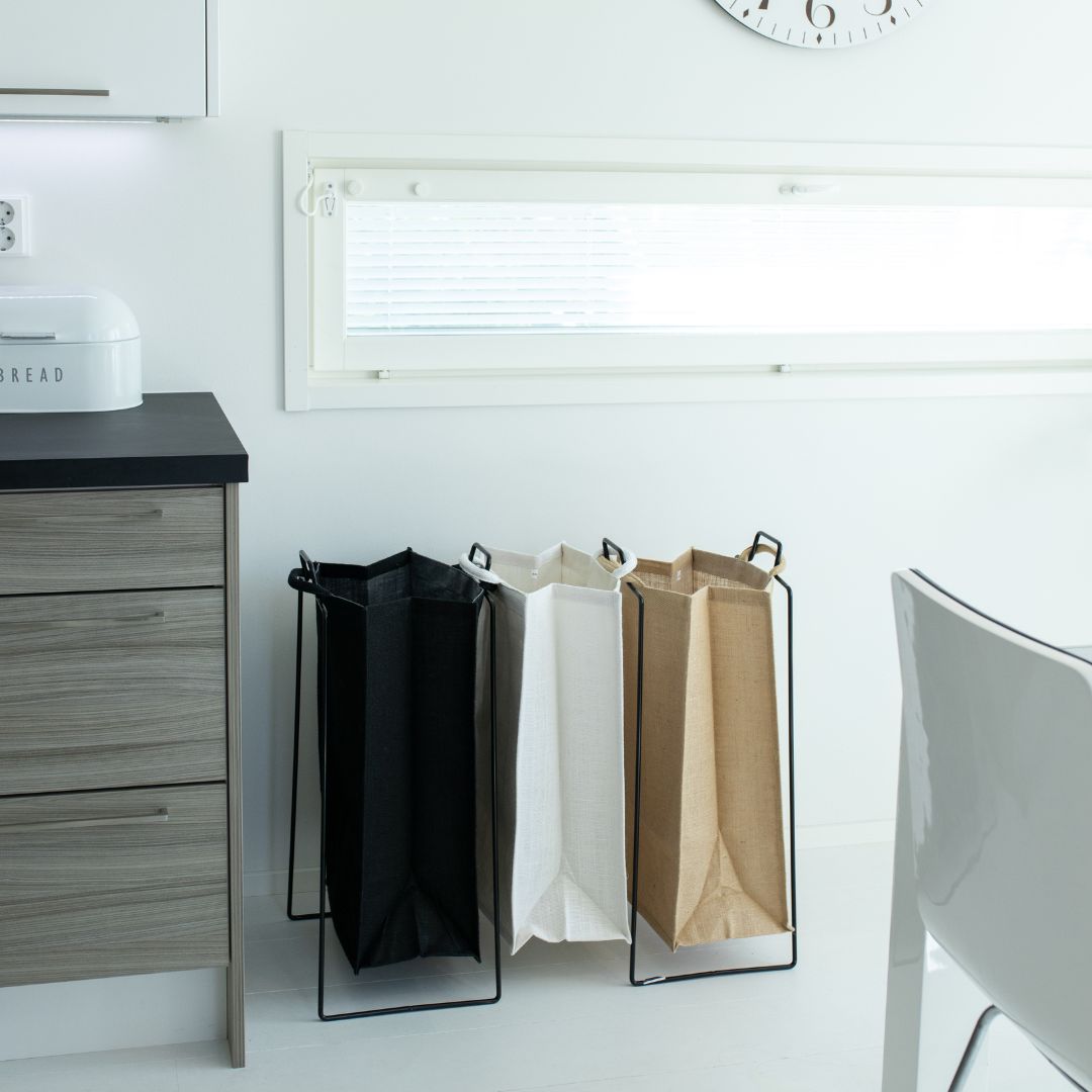 TURKU XL -lajittelupiste musta