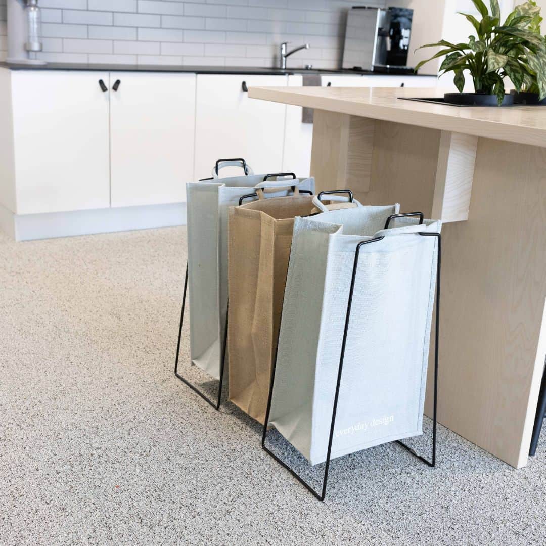 TURKU XL -lajittelupiste musta