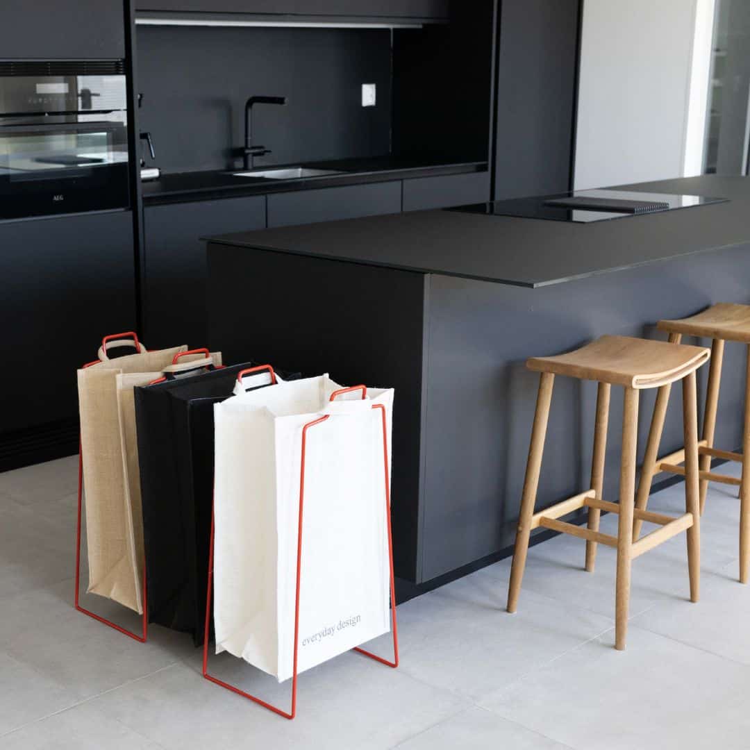 TURKU XL -lajittelupiste punainen