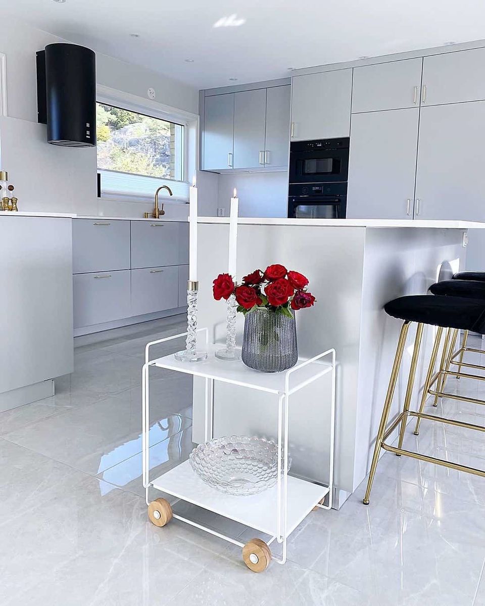 TAMPERE-tarjoiluvaunu